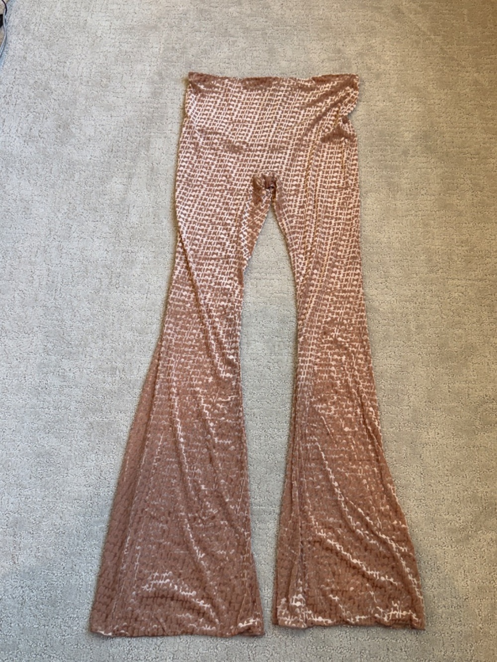 SKIMS VELVET FLARED LEGGING | SIENNA, Size Medium